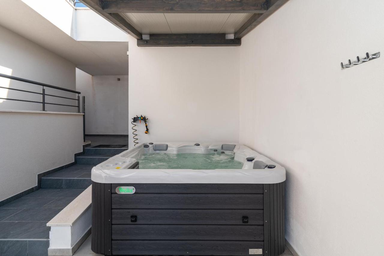 Delux Apartment Eva Trogir Exterior foto